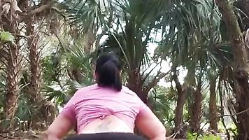 Huge booty wide hips housewife pawg gilf