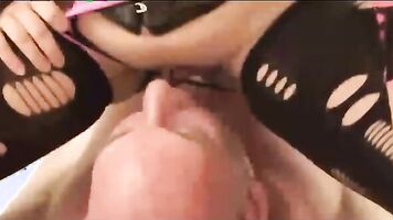 OPEN YOUR MOUTH AND DRINK MY PEE DOG ! EVERY SINGLE DROP !